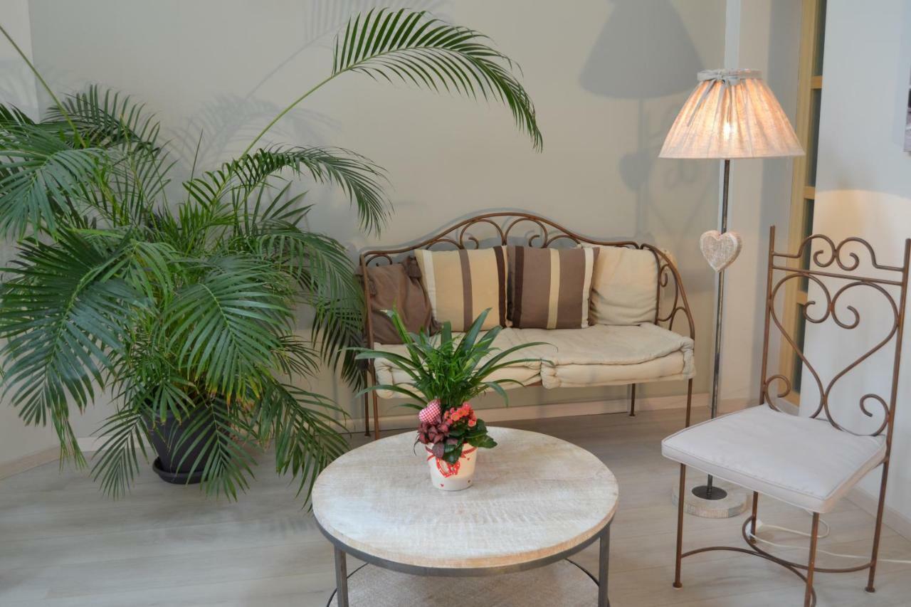 Haute-GoulaineLe Logis De Saint-Martin住宿加早餐旅馆 外观 照片